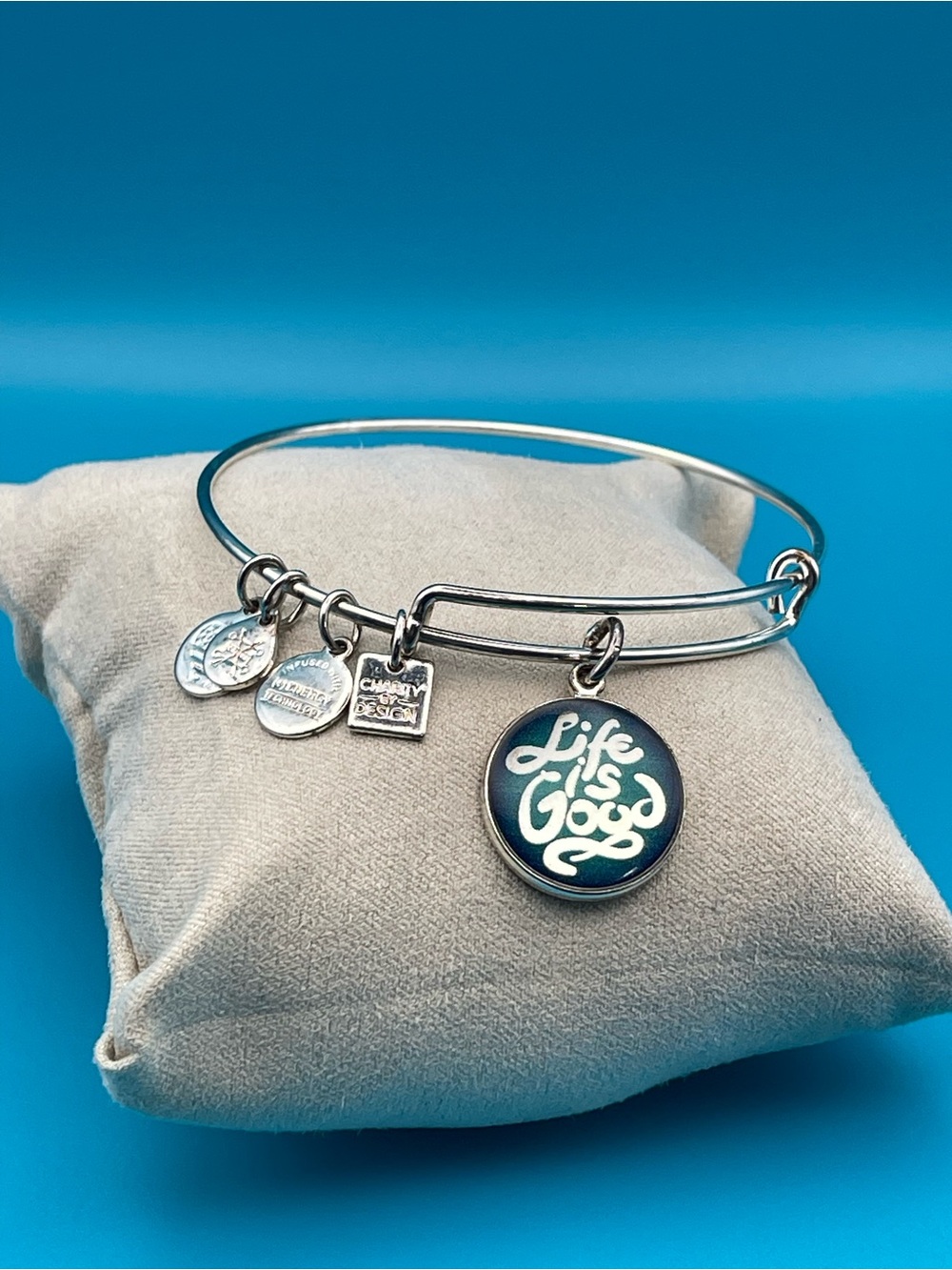 Alex and Ani Bracelet Like New